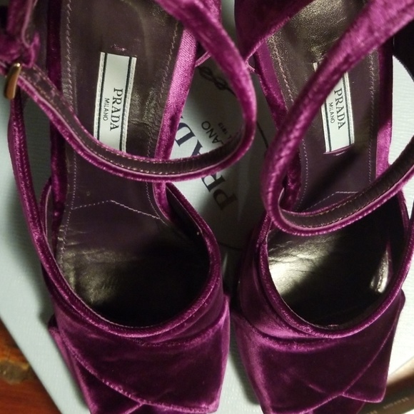 In box Prada Strappy Heel Velour sz8.5 rt$750 - Picture 6 of 7